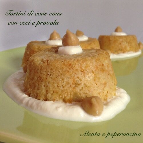Tortini di cous cous con ceci e provola