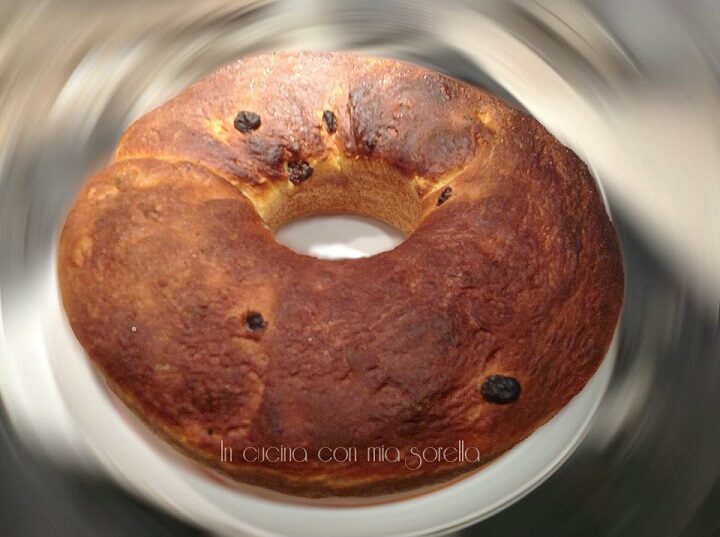 Un Ciambellone lievitato per Francesco