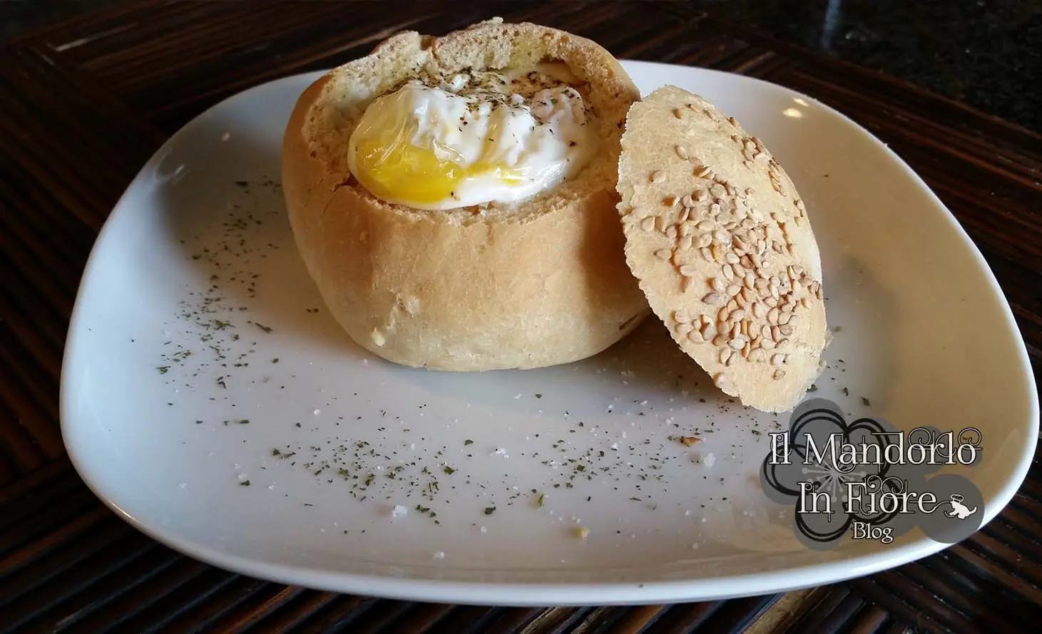 Uovo al forno in guscio