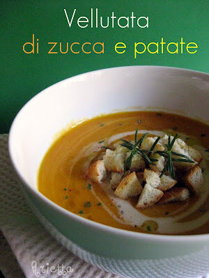 Vellutata di zucca e patate con cremino al parmigiano, rosmarino e crostini di pane