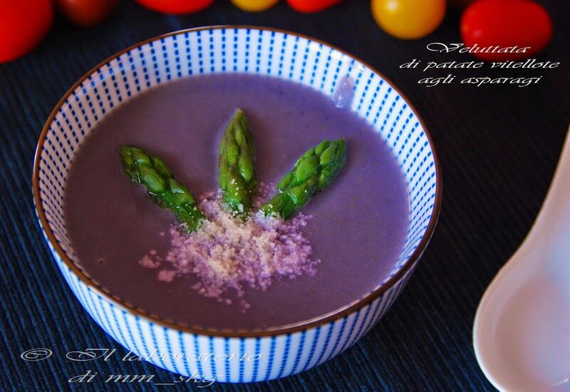 VELUTTATA DI PATATE VITELOTTE AGLI ASPARAGI