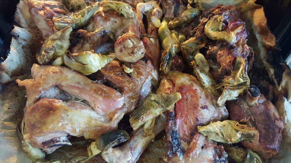 Agnello al forno con carciofi