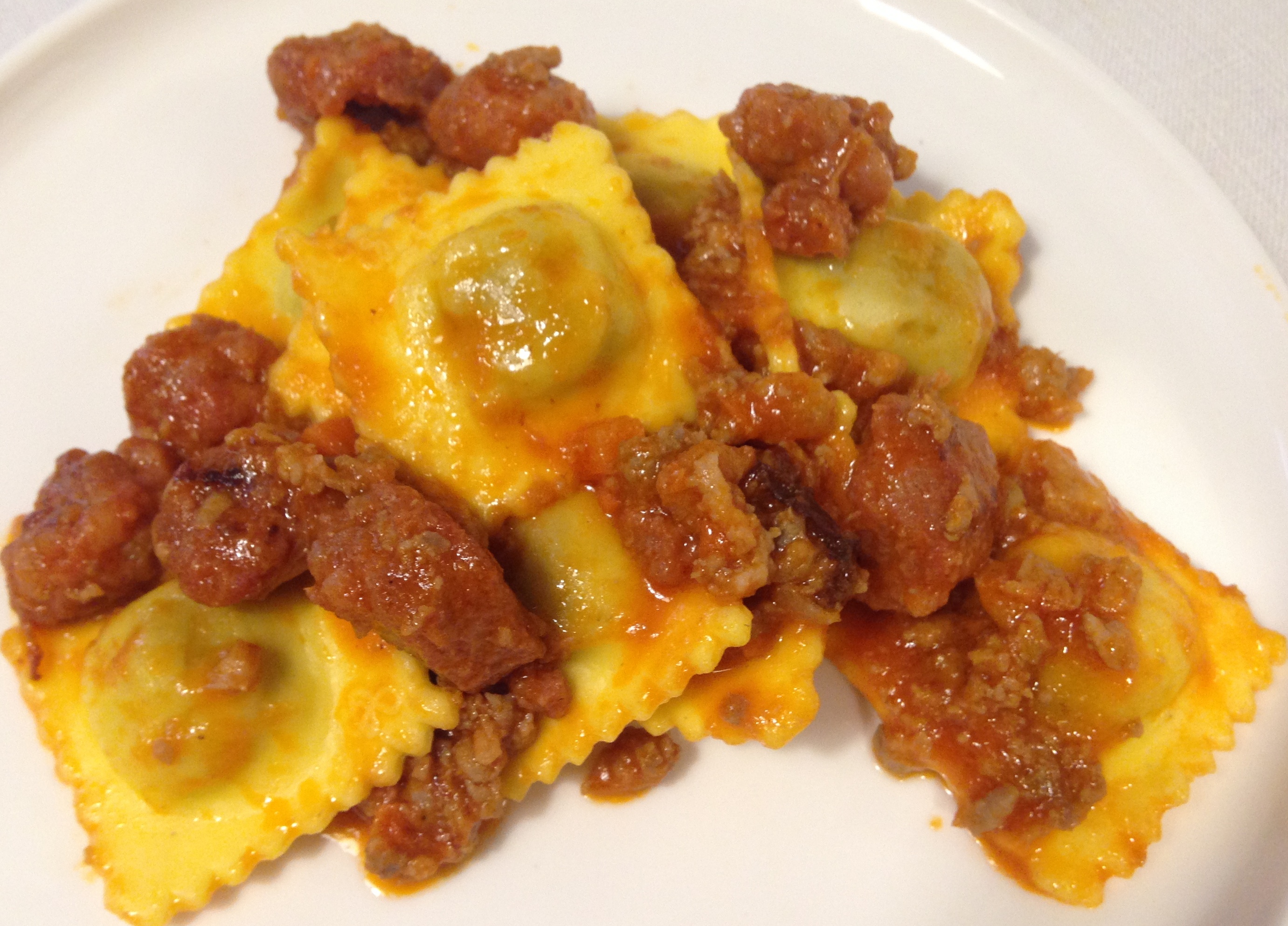 Agnolotti al ragù di salsiccia piccante