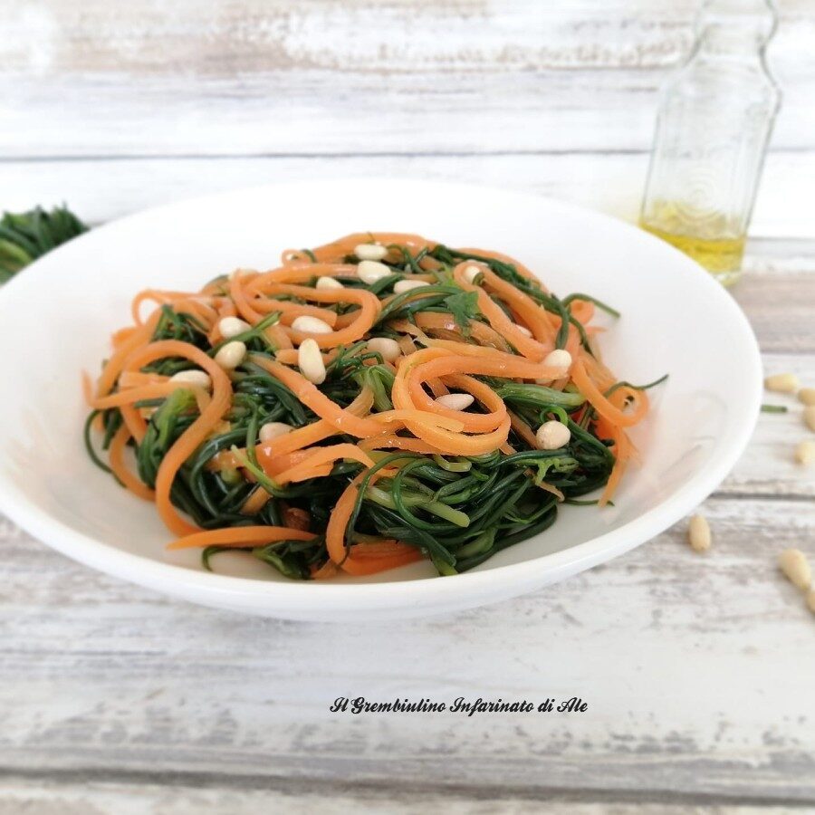 Agretti con carote e pinoli