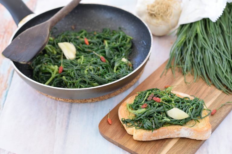 Agretti in padella (barba di frate) – ricetta contorno