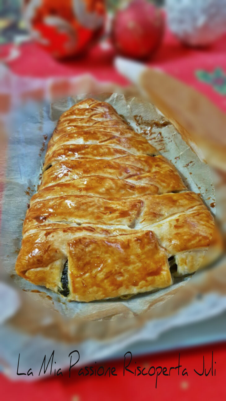 Albero di natale di pasta sfoglia