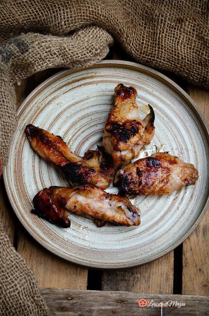 Alette di pollo in salsa di soia