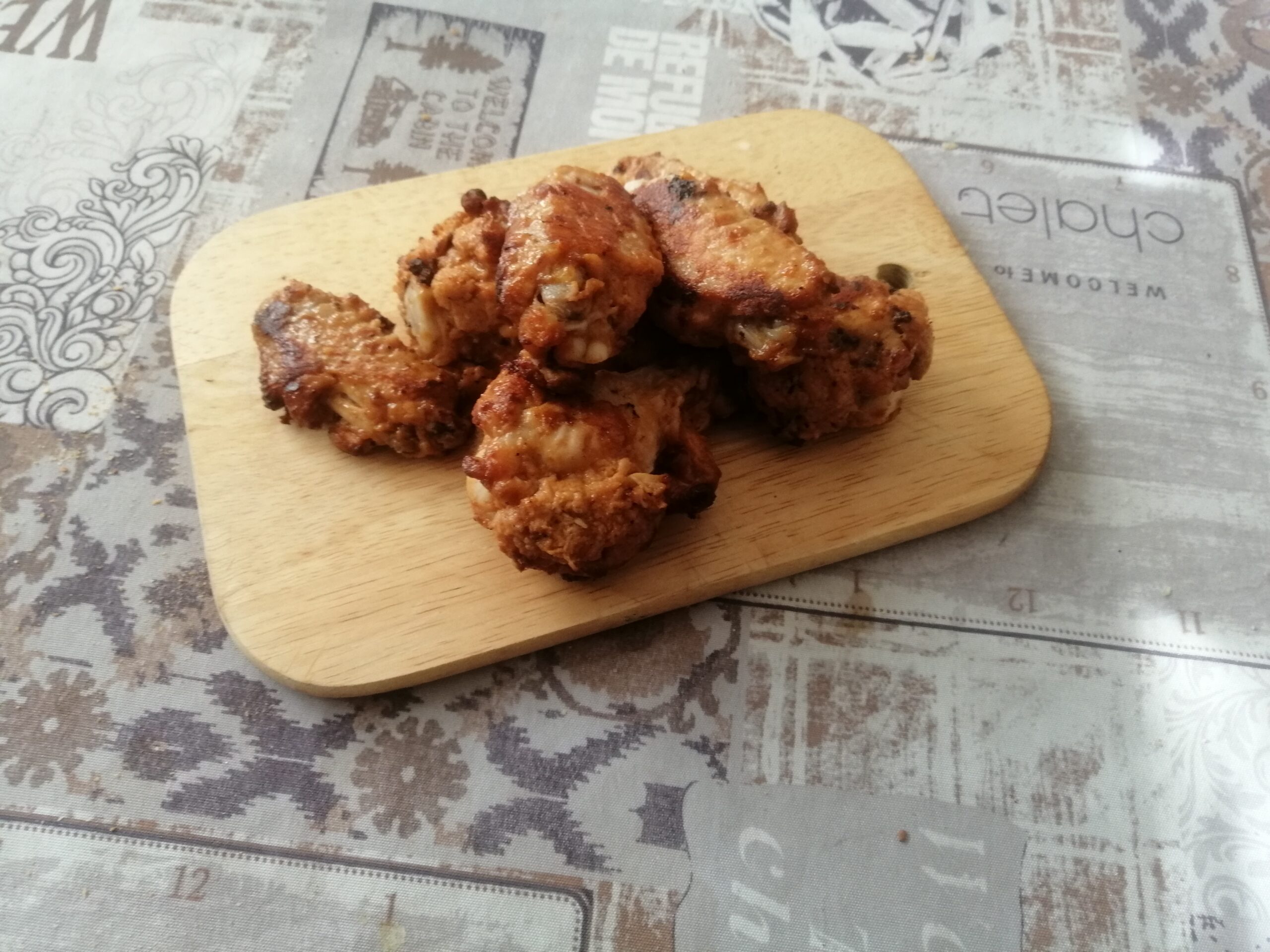 Ali di pollo speziate