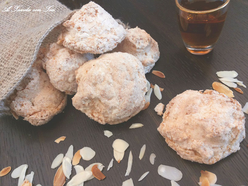 Amaretti genovesi