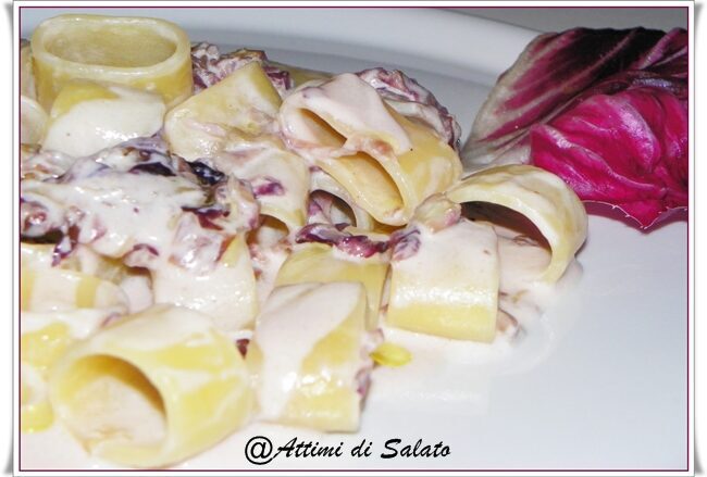 ANELLI STRACCHINO E RADICCHIO