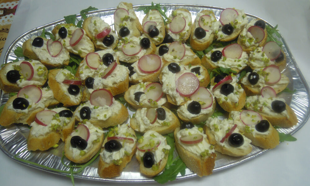 Antipasto di gorgonzola, mascarpone, sedano e belga