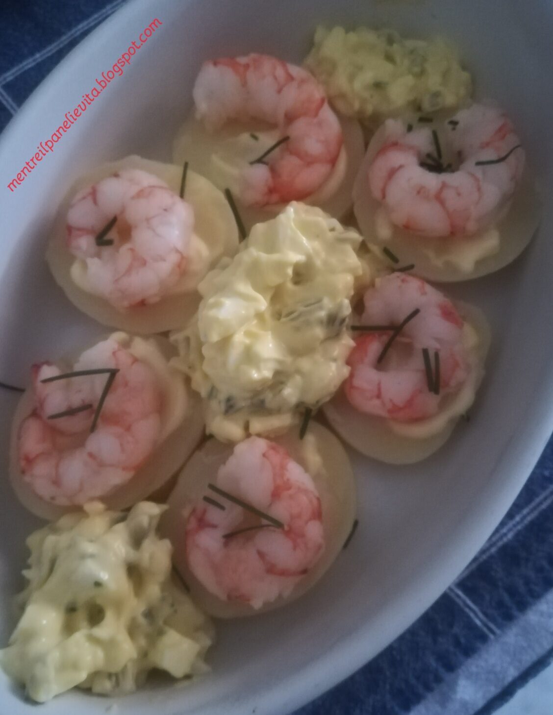 Antipasto freddo di patate e gamberi