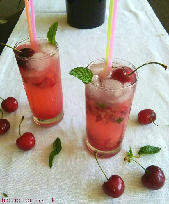 Aperitivo analcolico alle ciliegie