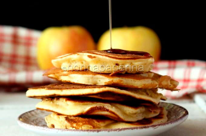 Apple pancakes
