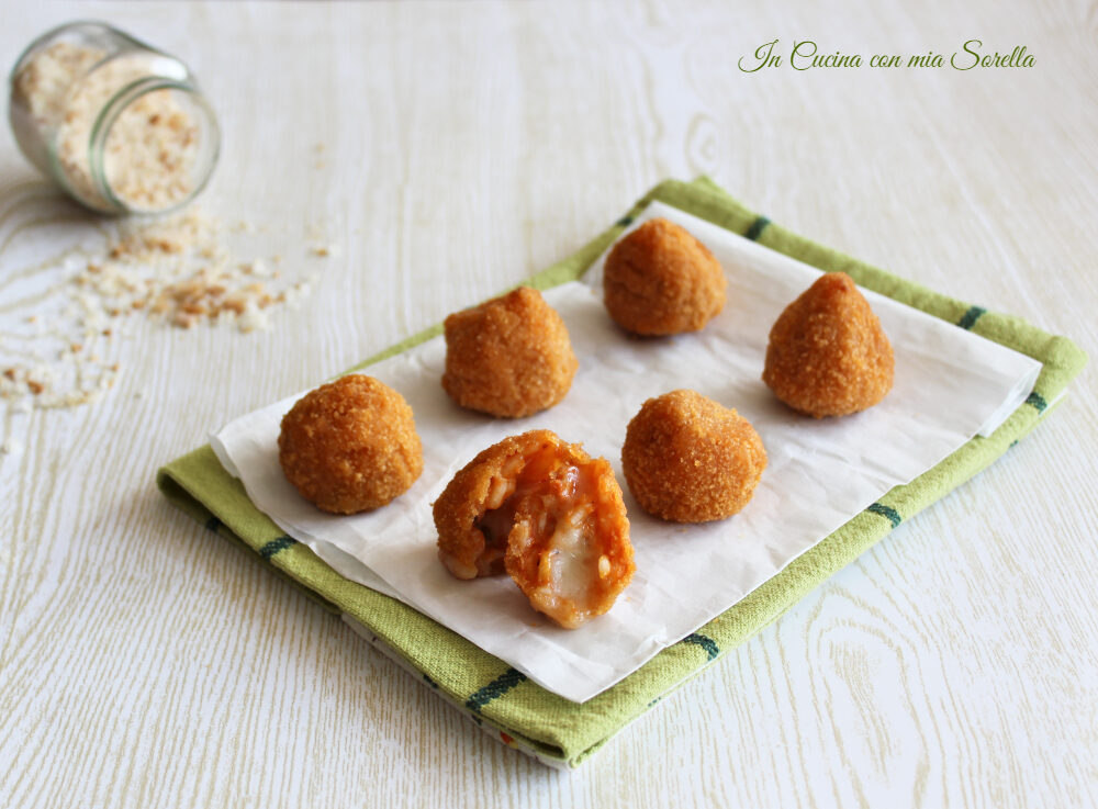 Arancini di riso al pomodoro