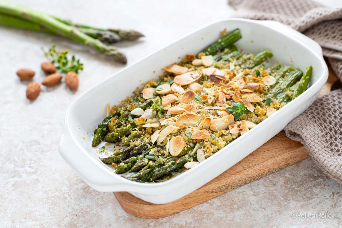 Asparagi gratinati alle mandorle
