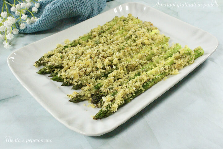 Asparagi gratinati in padella