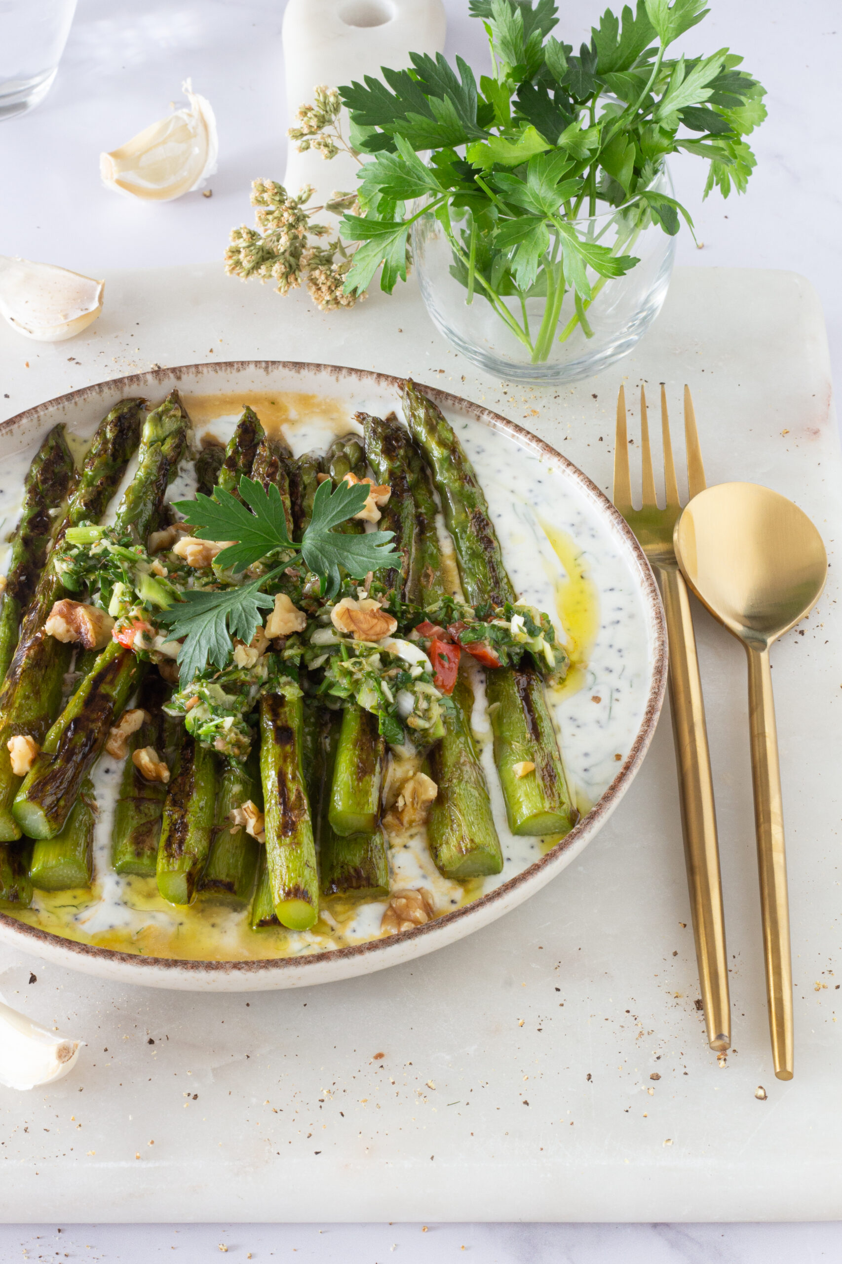 Asparagi saltati con feta montata