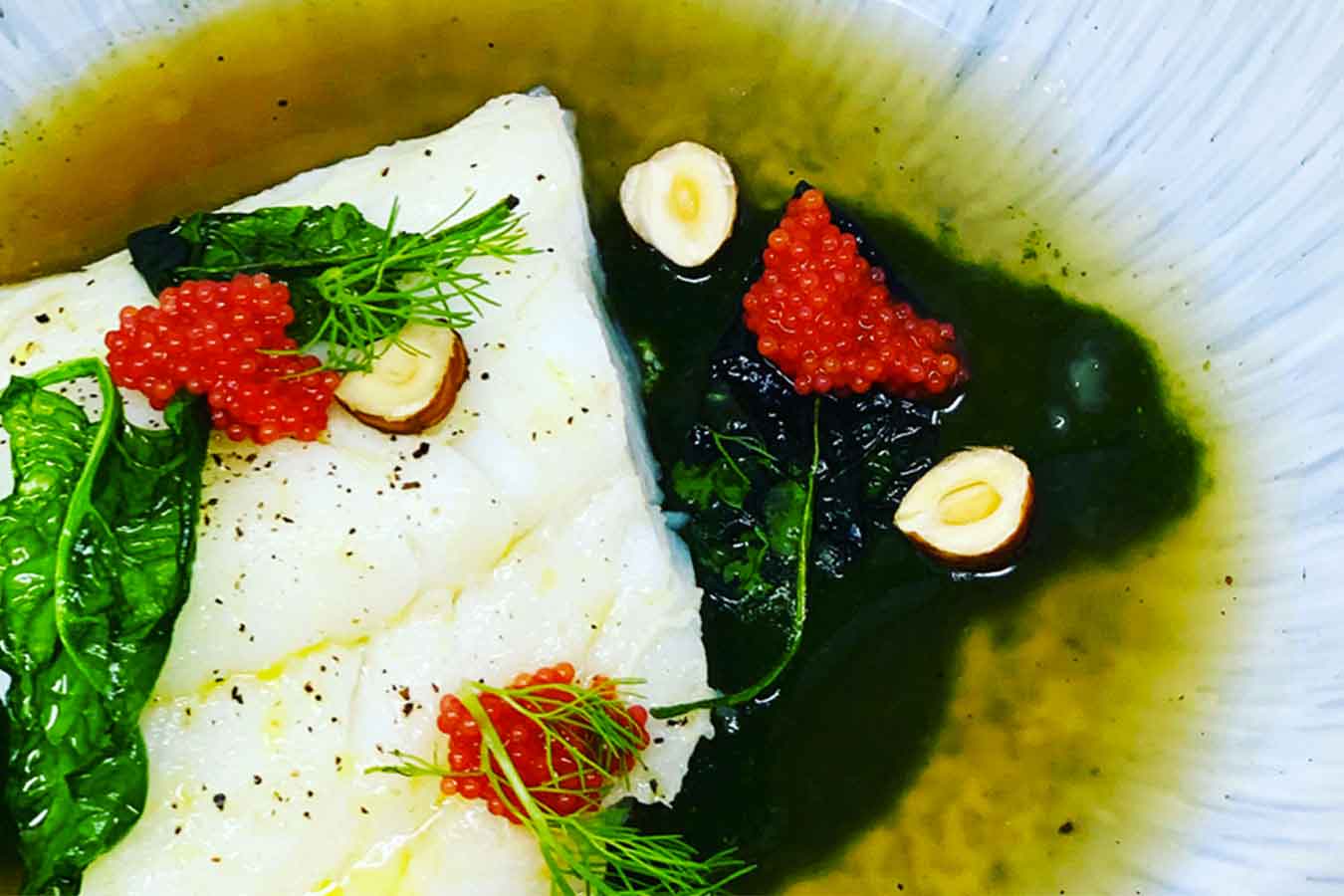Baccalà, brodo di patate arrosto e salsa di spinaci