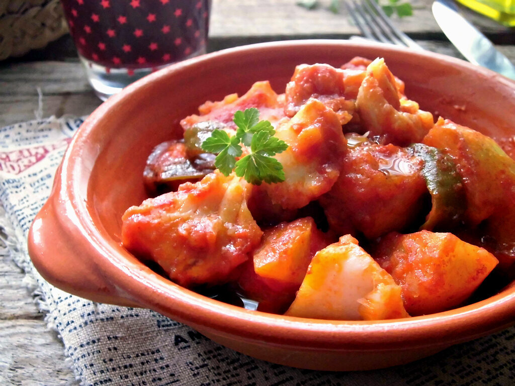 Baccalà in umido con patate e peperoni