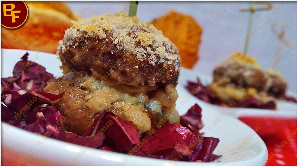 Baci di champignon ripieni di salsiccia