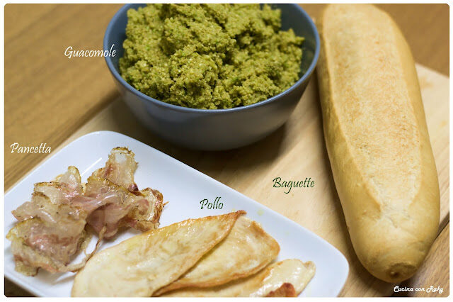 BAGUETTE CON POLLO E GUACAMOLE
