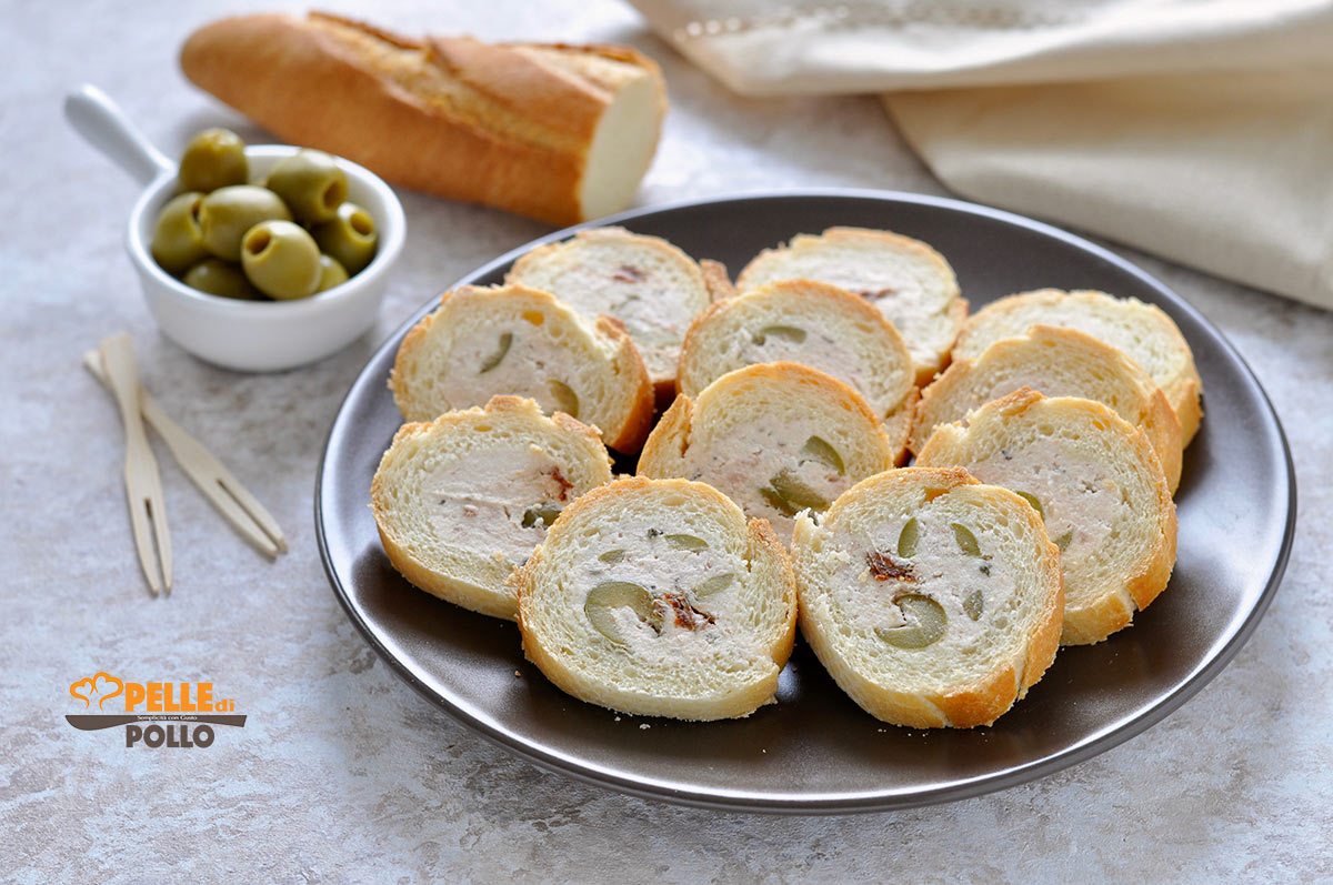 Baguette ripiena al tonno e olive