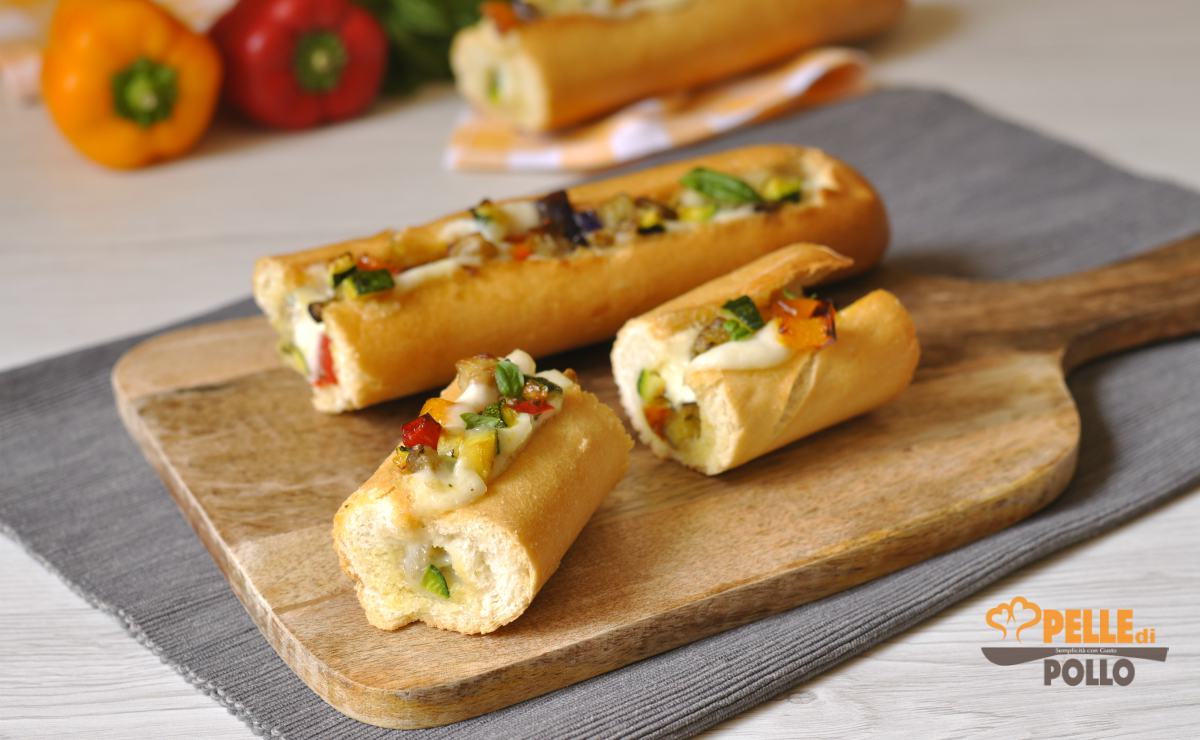 Baguette ripiena di mozzarella e verdure