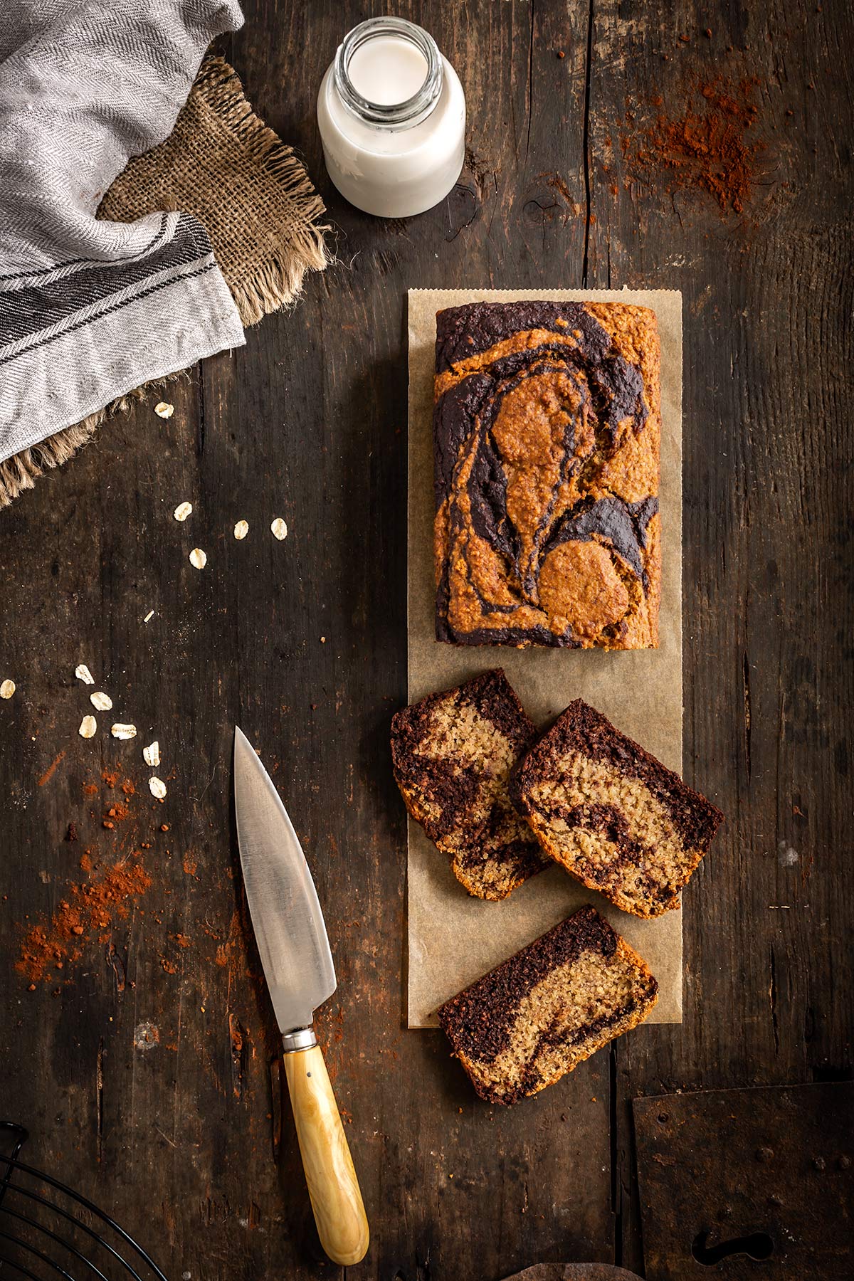 Banana bread vegan senza glutine variegato al cacao | con avena e mandorle