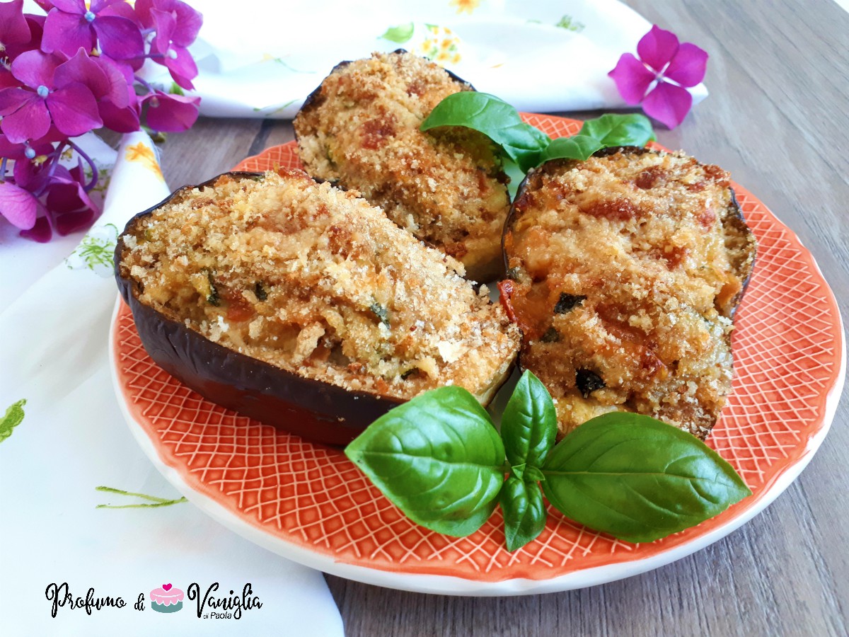 Barchette di melanzane ripiene con tonno e mozzarella