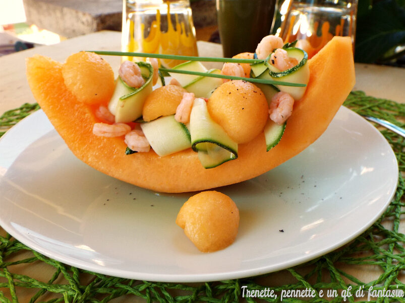 Barchette di melone con zucchine e gamberi