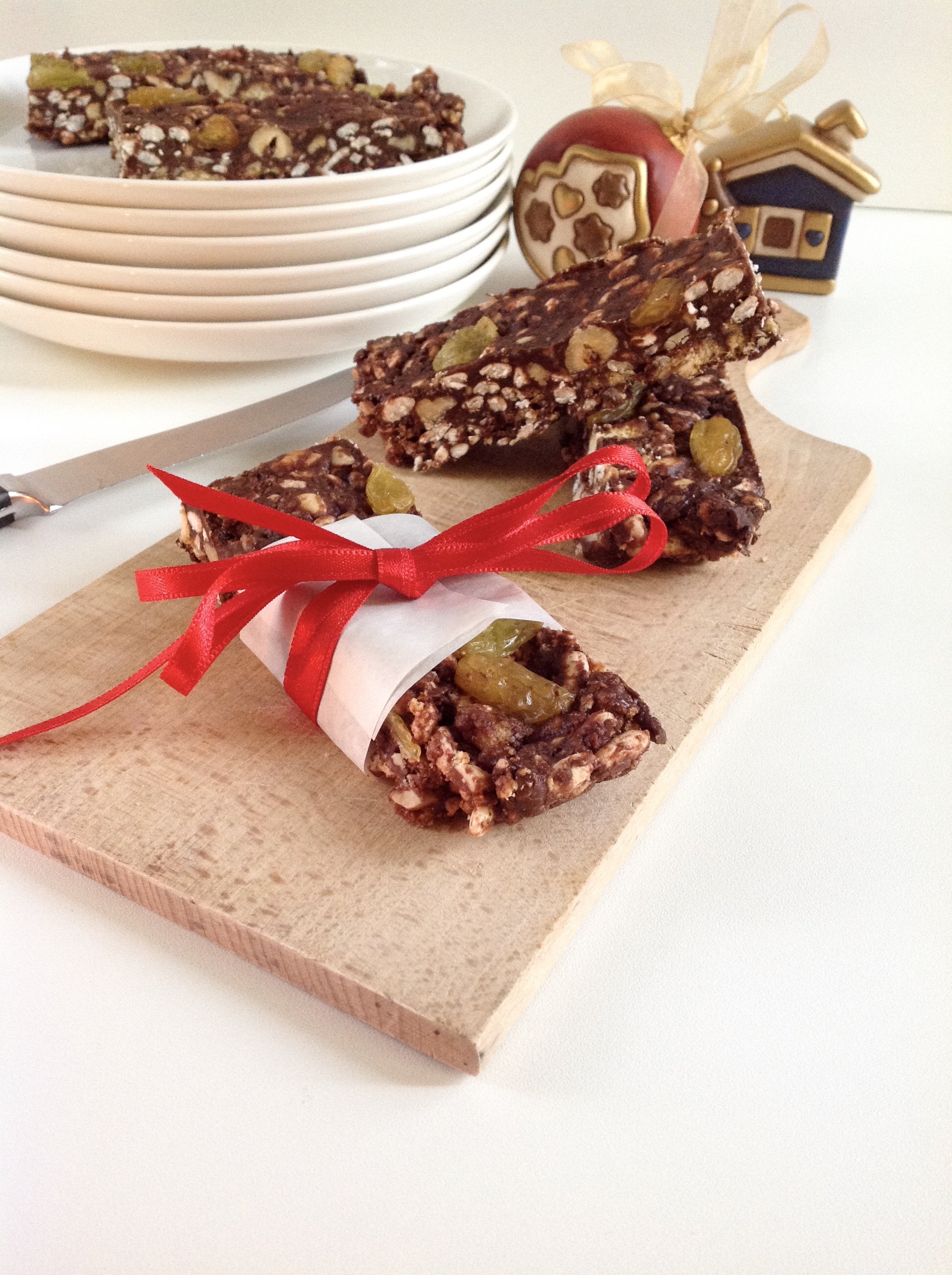 Barrette al cioccolato e frutta secca