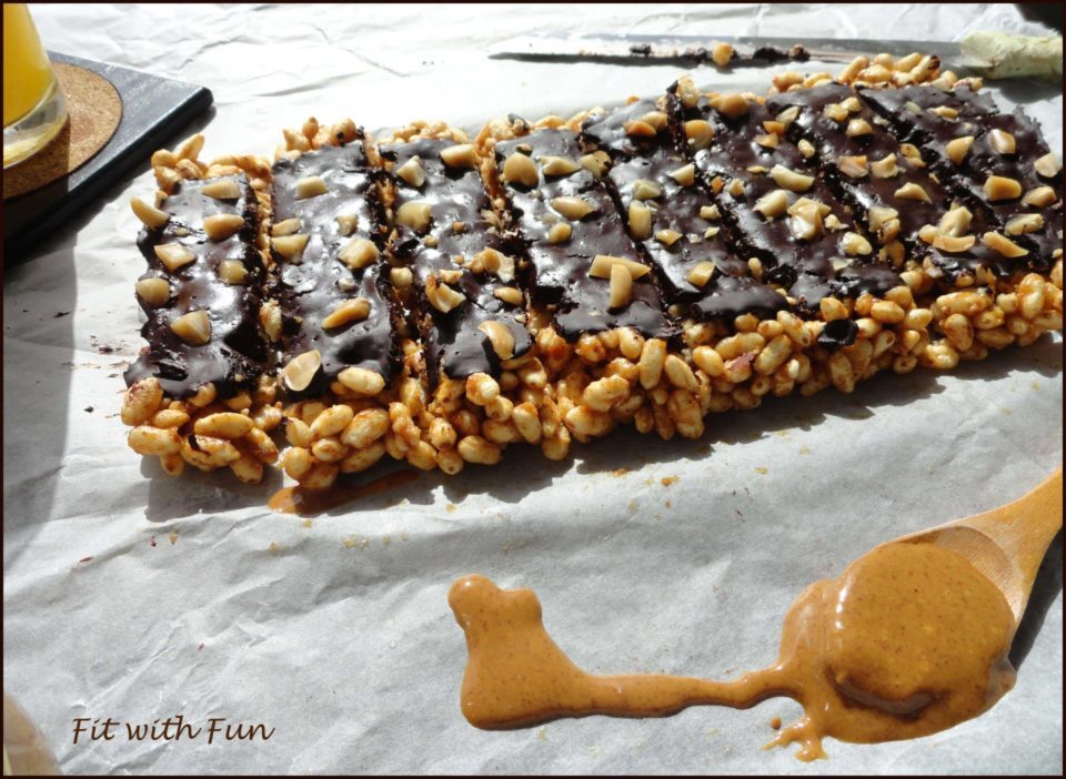 Barrette di riso soffiato ricoperte di cioccolata proteica