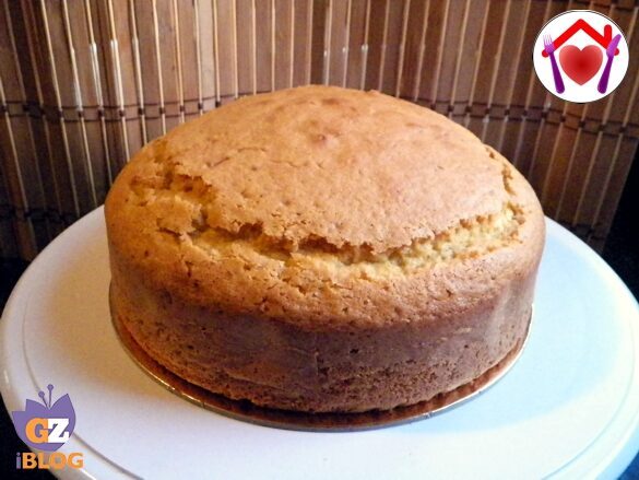 Base alla vaniglia per torte farcite