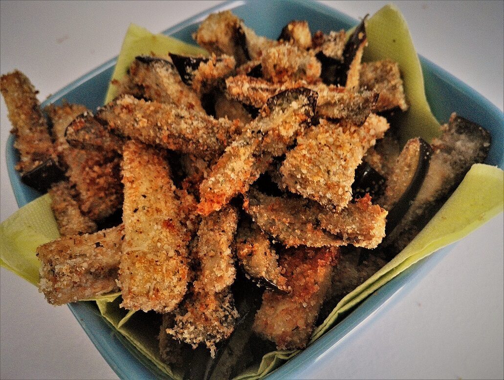 Bastoncini di melanzane al forno