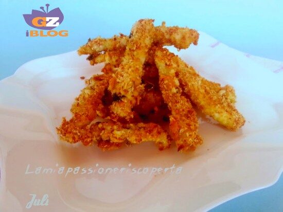 Bastoncini di pollo in crosta di mandorle