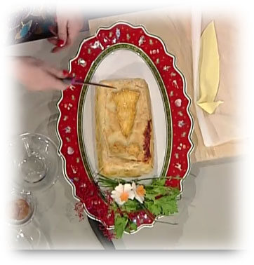 Bauletto di agnolotti e besciamella rossa in sfoglia di anna moroni