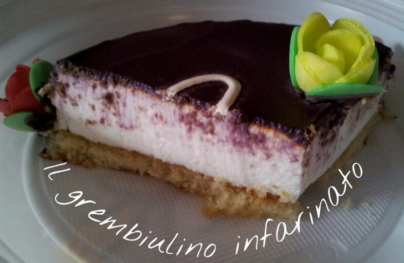 Bavarese allo yogurt e panna. gusto cocco.