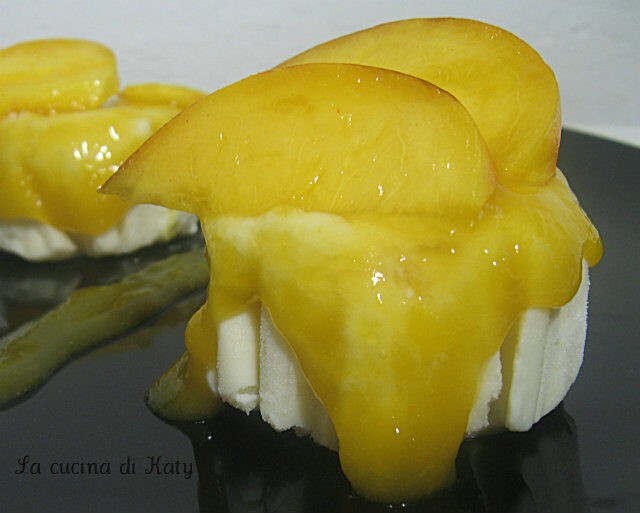 Biancomangiare cioccolato e pesche noci