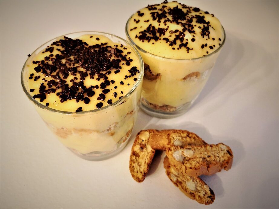 Bicchieri di crema e frollino