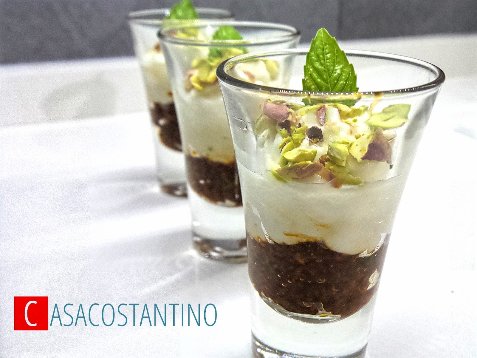 Bicchierini di caprese saporiti