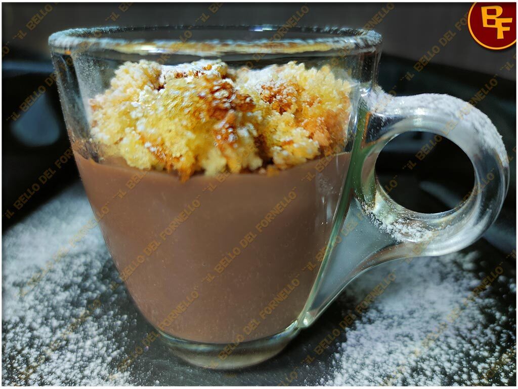 Bicchierini di crema al cioccolato senza farina