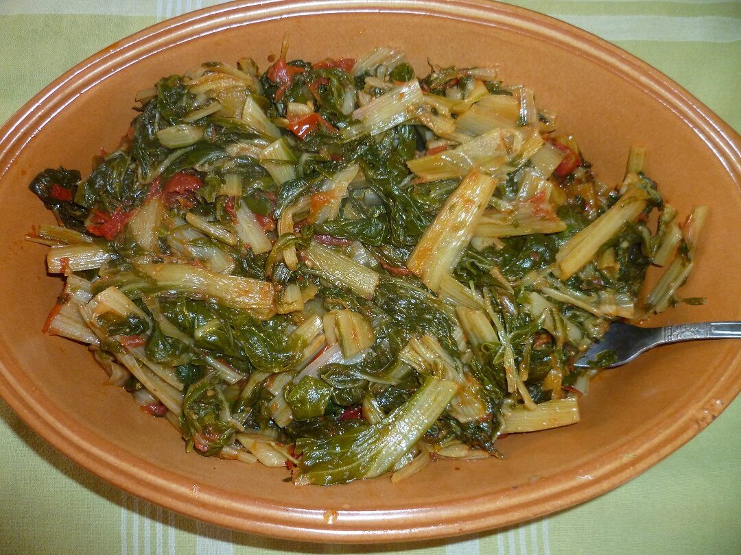 Bietola con pomodorini freschi