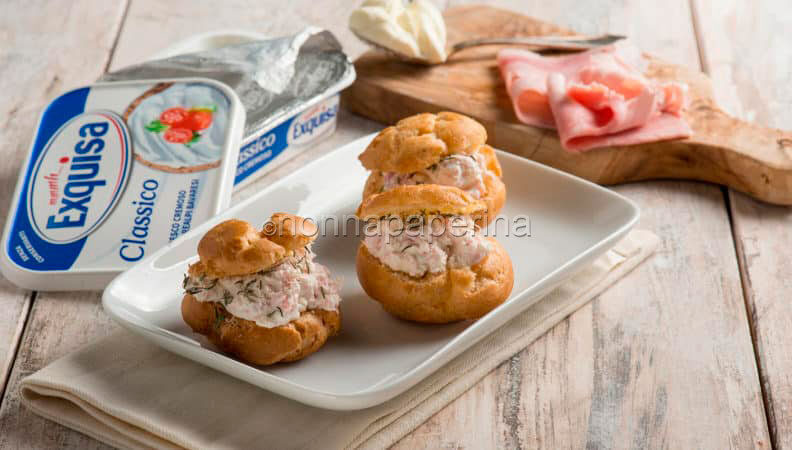 Bignè salati al prosciutto e formaggio exquisa per antipasto