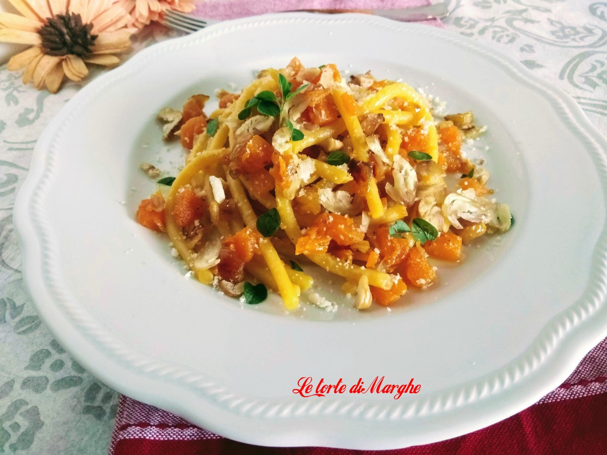Bigoli all’uovo con zucca e castagne