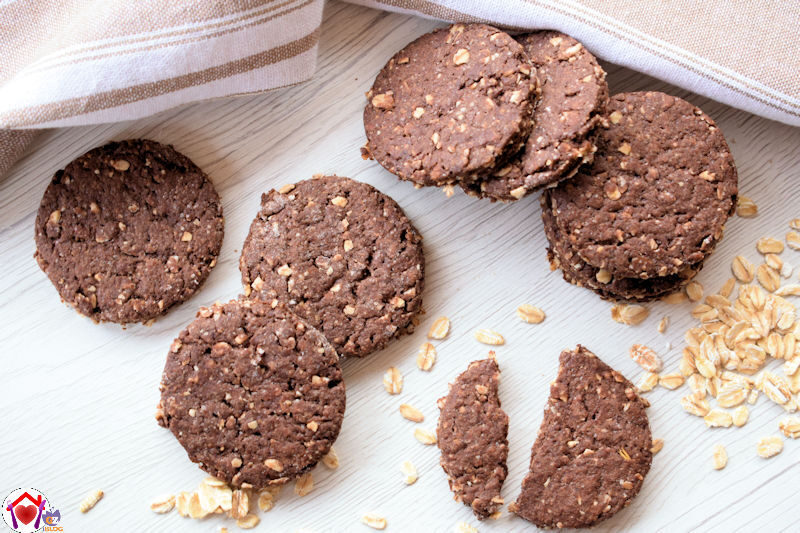 Biscotti ai fiocchi d’avena e cacao (veg)
