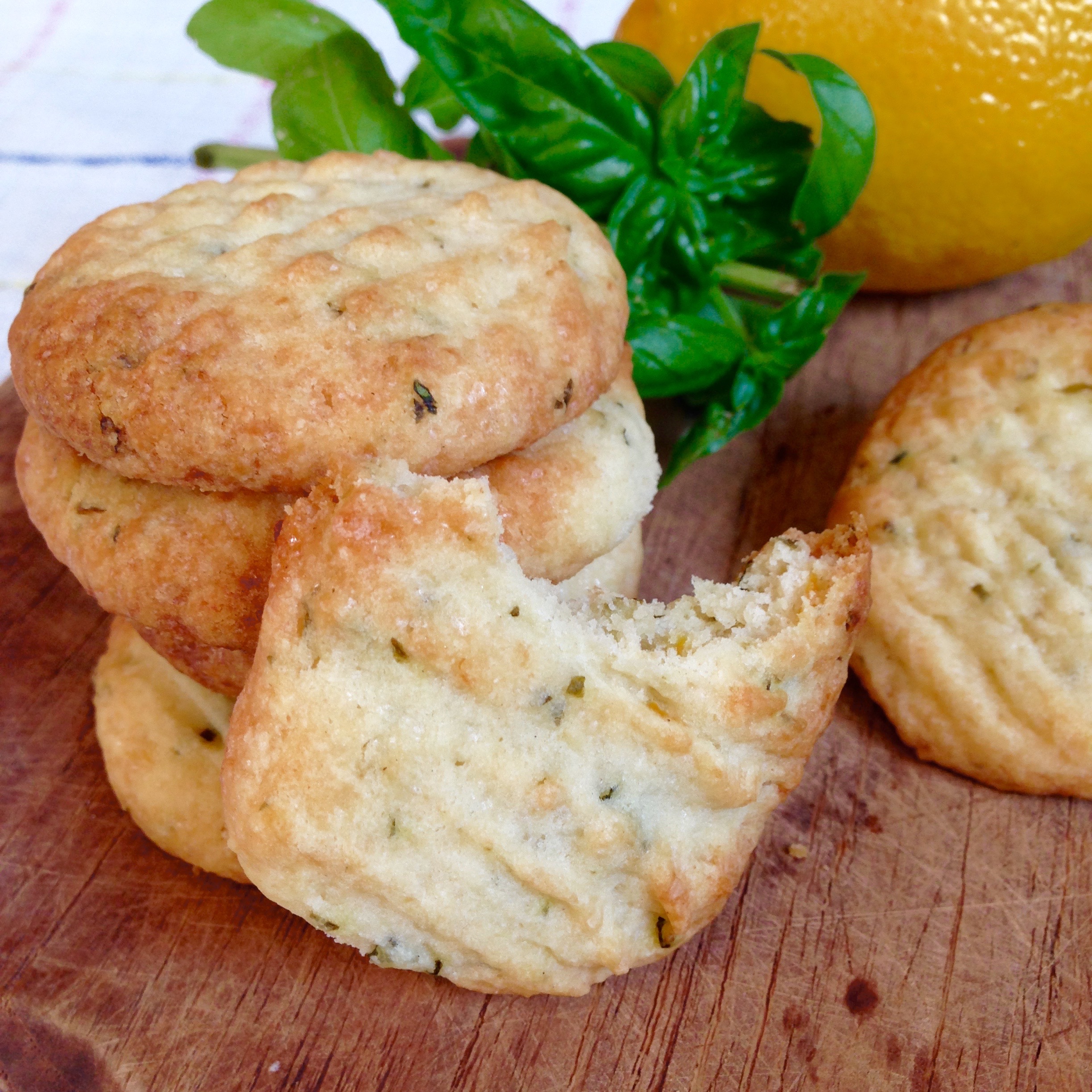 Biscotti al basilico e limone