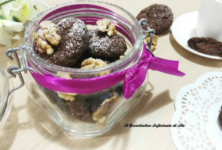 Biscotti al cacao con polenta cotta