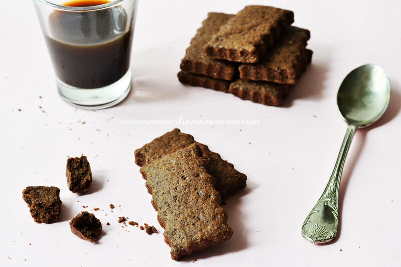Biscotti al cacao rustici e golosi