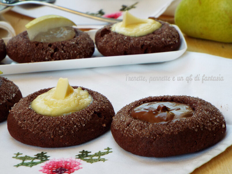 Biscotti al cioccolato alle tre delizie